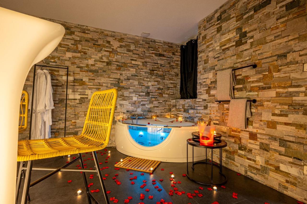 Cocon Relax - Jacuzzi - Cinema Apartamento Montbéliard Exterior foto